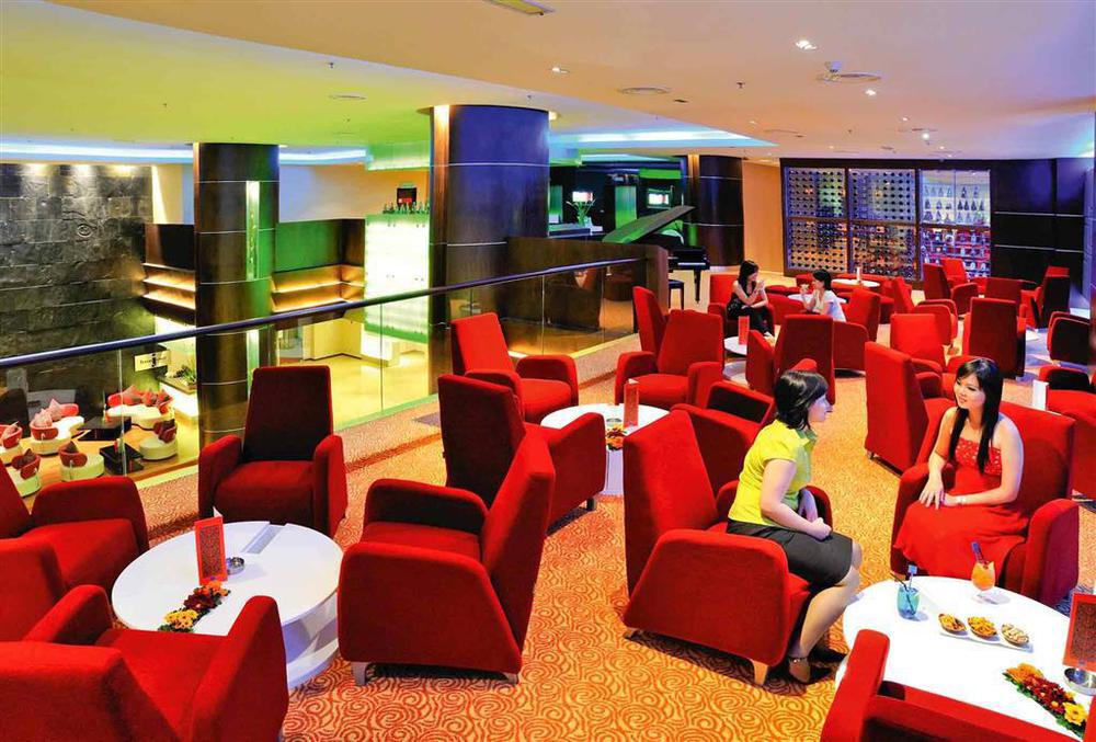 Отель The Klagan Regency 1Borneo Кота-Кинабалу Интерьер фото