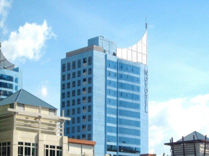 Отель The Klagan Regency 1Borneo Кота-Кинабалу Экстерьер фото